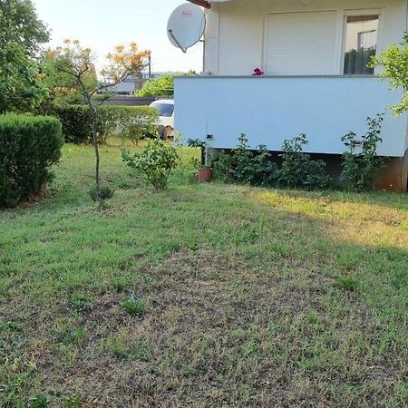 Apartman Ori Umag Exteriör bild