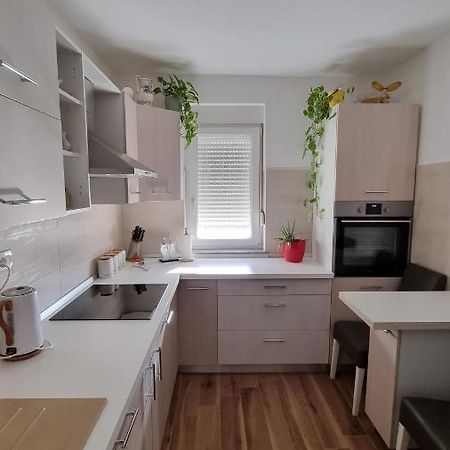 Apartman Ori Umag Exteriör bild