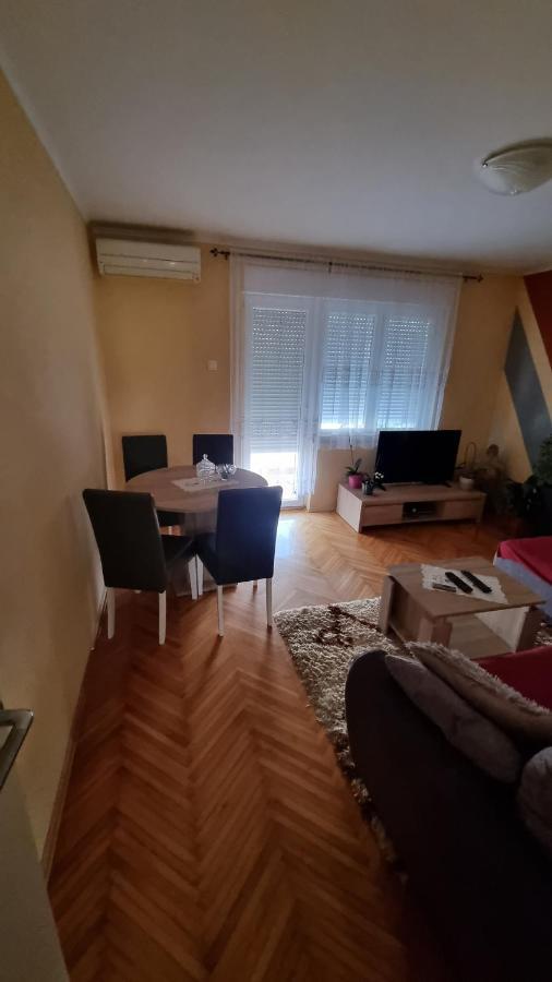 Apartman Ori Umag Exteriör bild