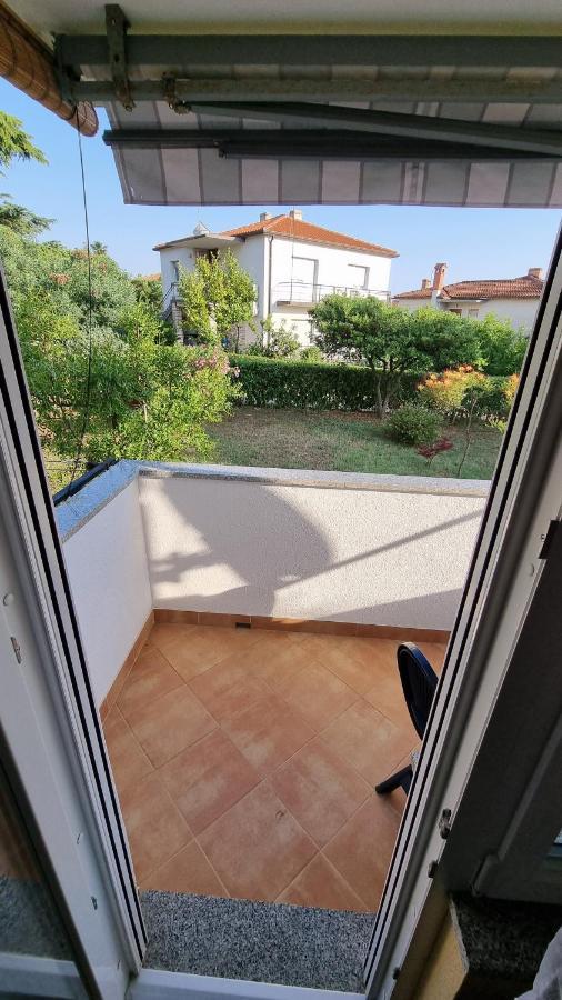 Apartman Ori Umag Exteriör bild