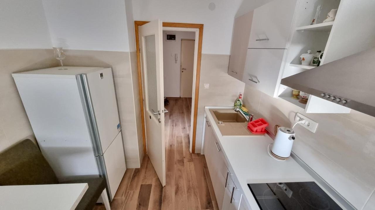 Apartman Ori Umag Exteriör bild