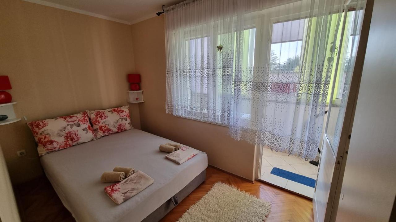 Apartman Ori Umag Exteriör bild