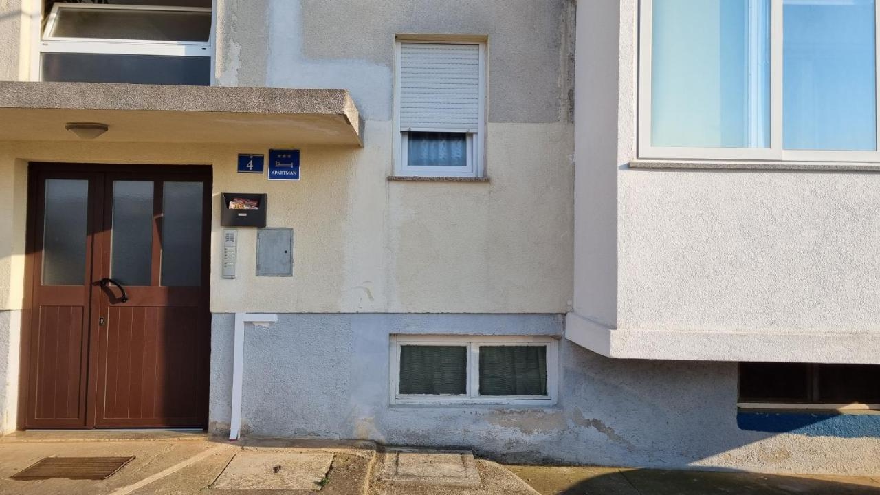 Apartman Ori Umag Exteriör bild