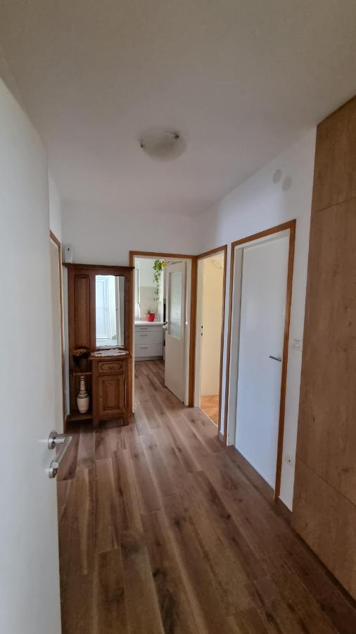 Apartman Ori Umag Exteriör bild